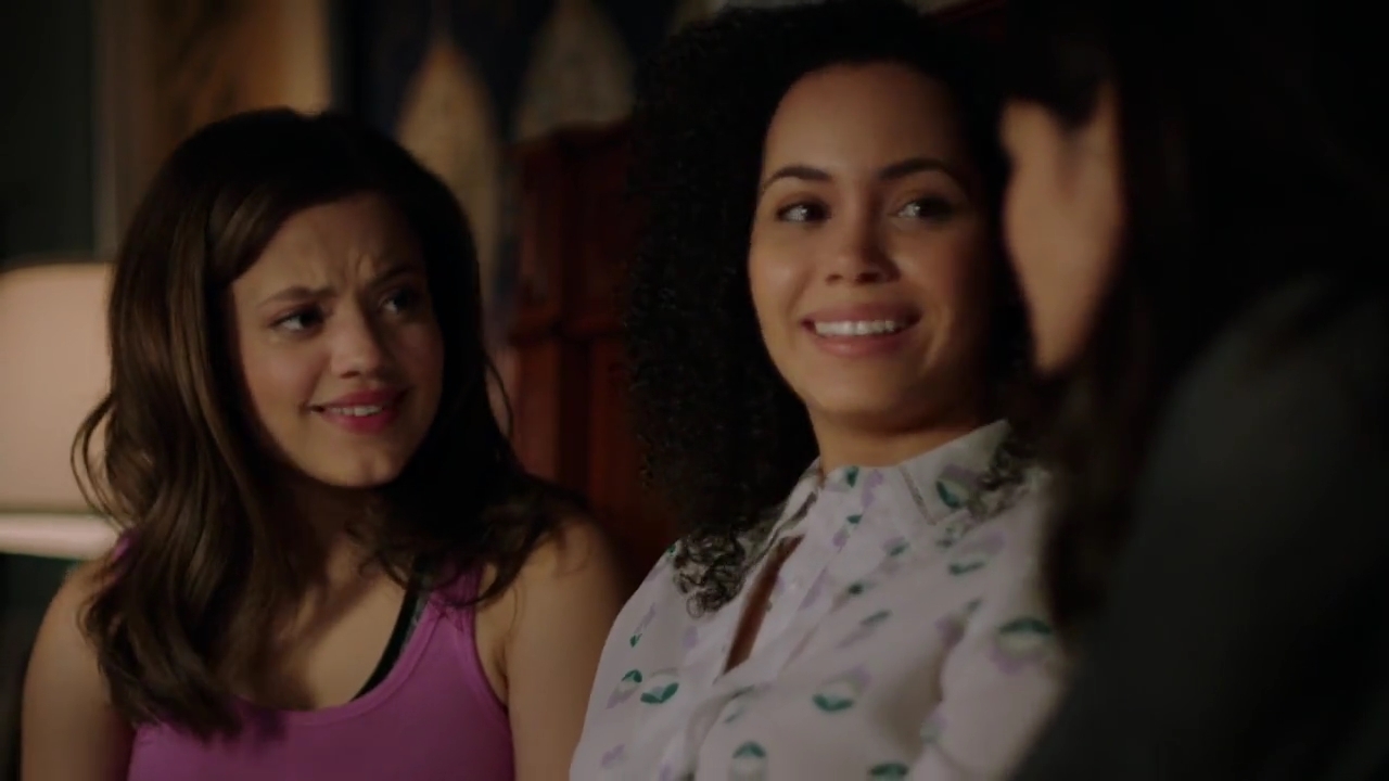 Charmed-Online-dot-nl_Charmed-1x01Pilot02038.jpg