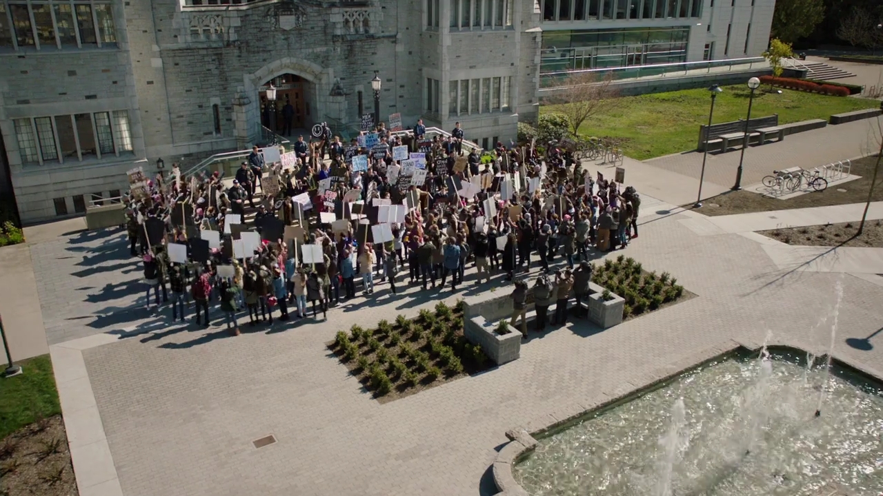 Charmed-Online-dot-nl_Charmed-1x01Pilot02110.jpg