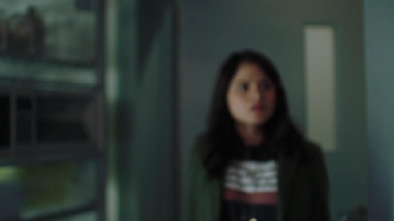 Charmed-Online-dot-nl_Charmed-1x01Pilot02155.jpg