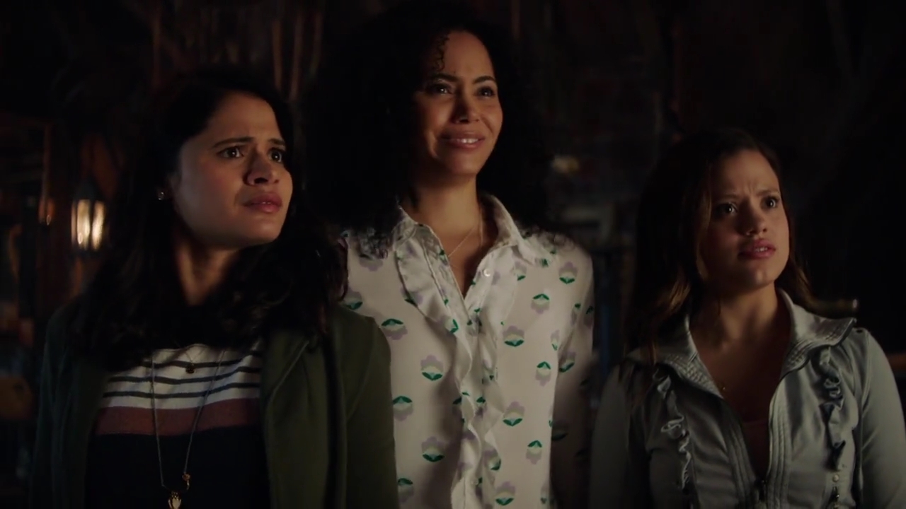 Charmed-Online-dot-nl_Charmed-1x02LetThisMotherOut00091.jpg