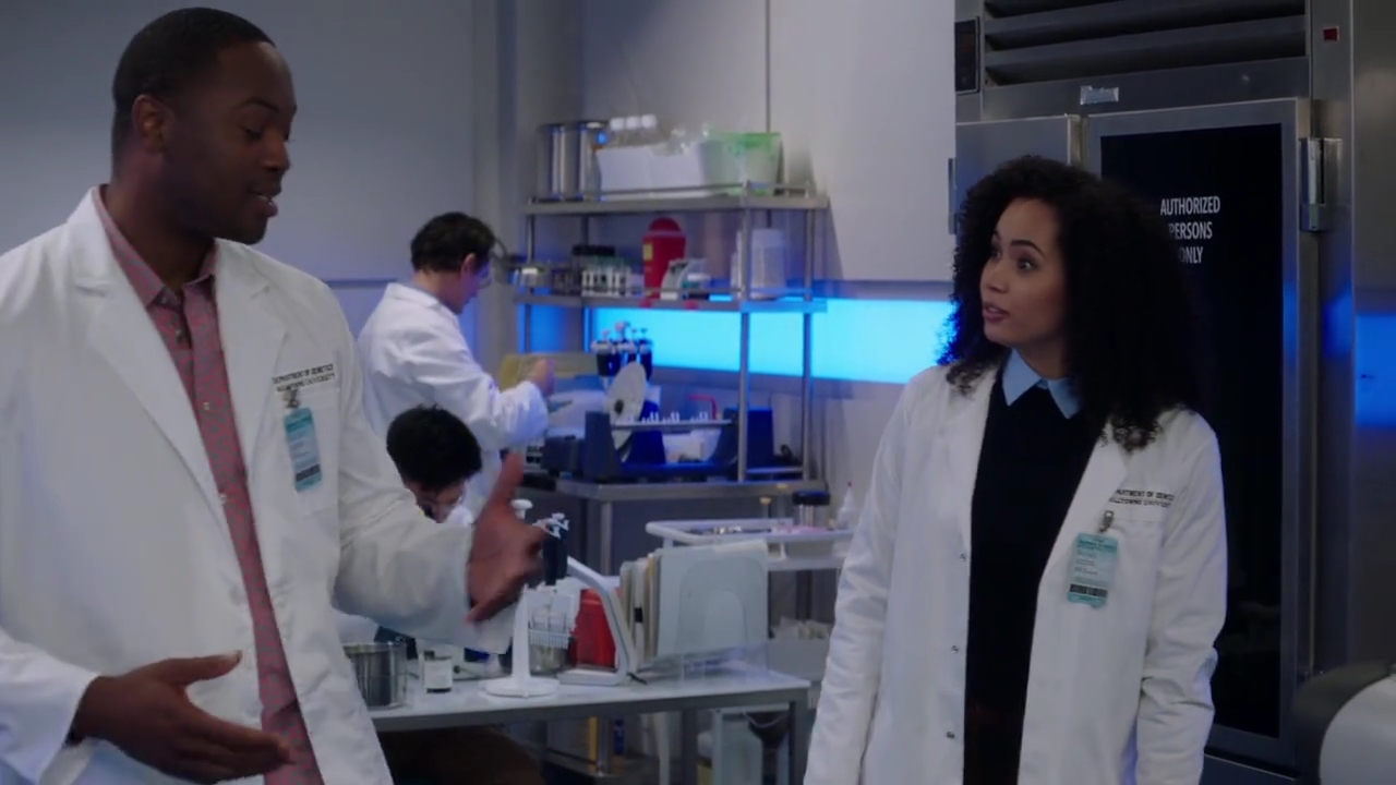 Charmed-Online-dot-nl_Charmed-1x02LetThisMotherOut00519.jpg