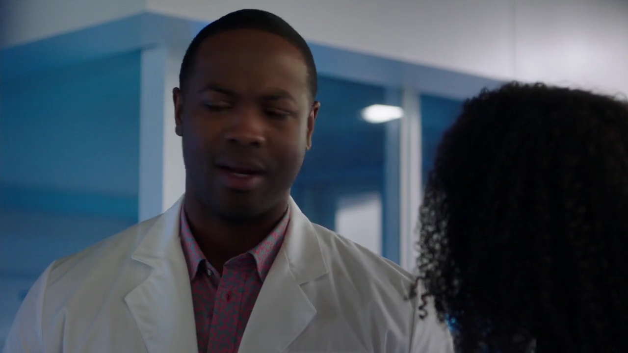 Charmed-Online-dot-nl_Charmed-1x02LetThisMotherOut00552.jpg