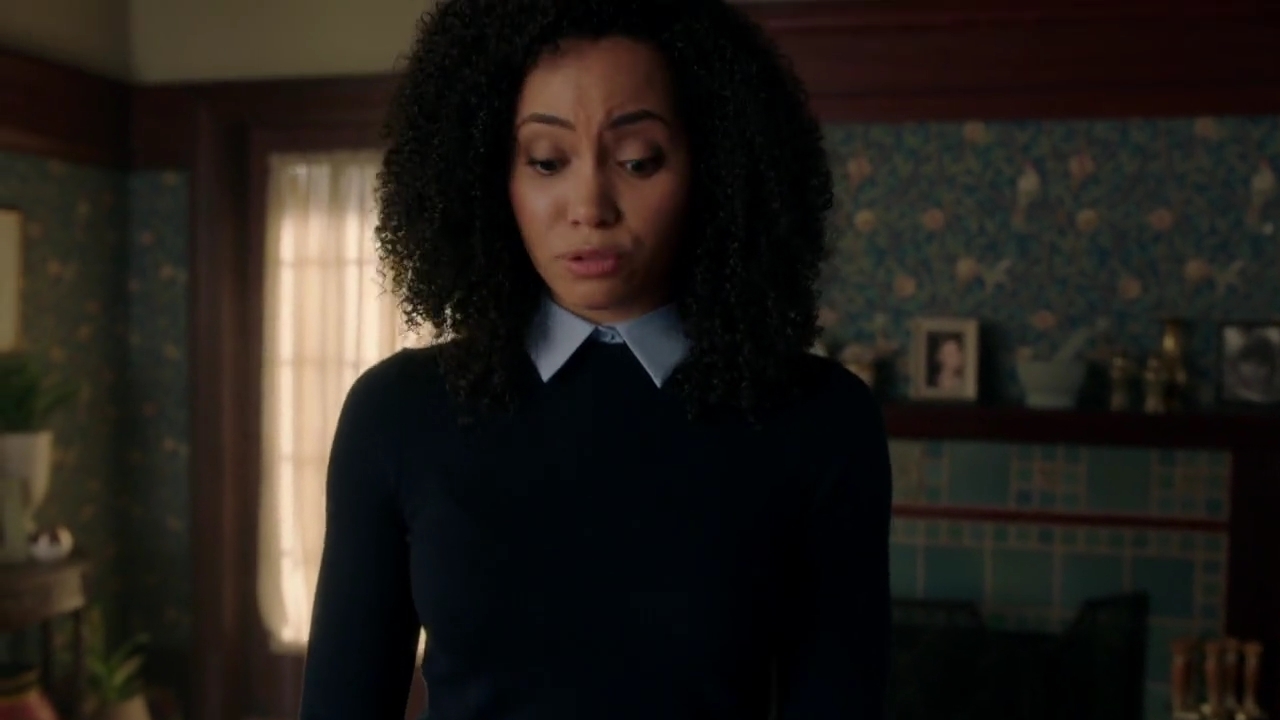 Charmed-Online-dot-nl_Charmed-1x02LetThisMotherOut00798.jpg Charmed-Online-dot-nl_Charmed-1x02LetThisMotherOut00798.jpg