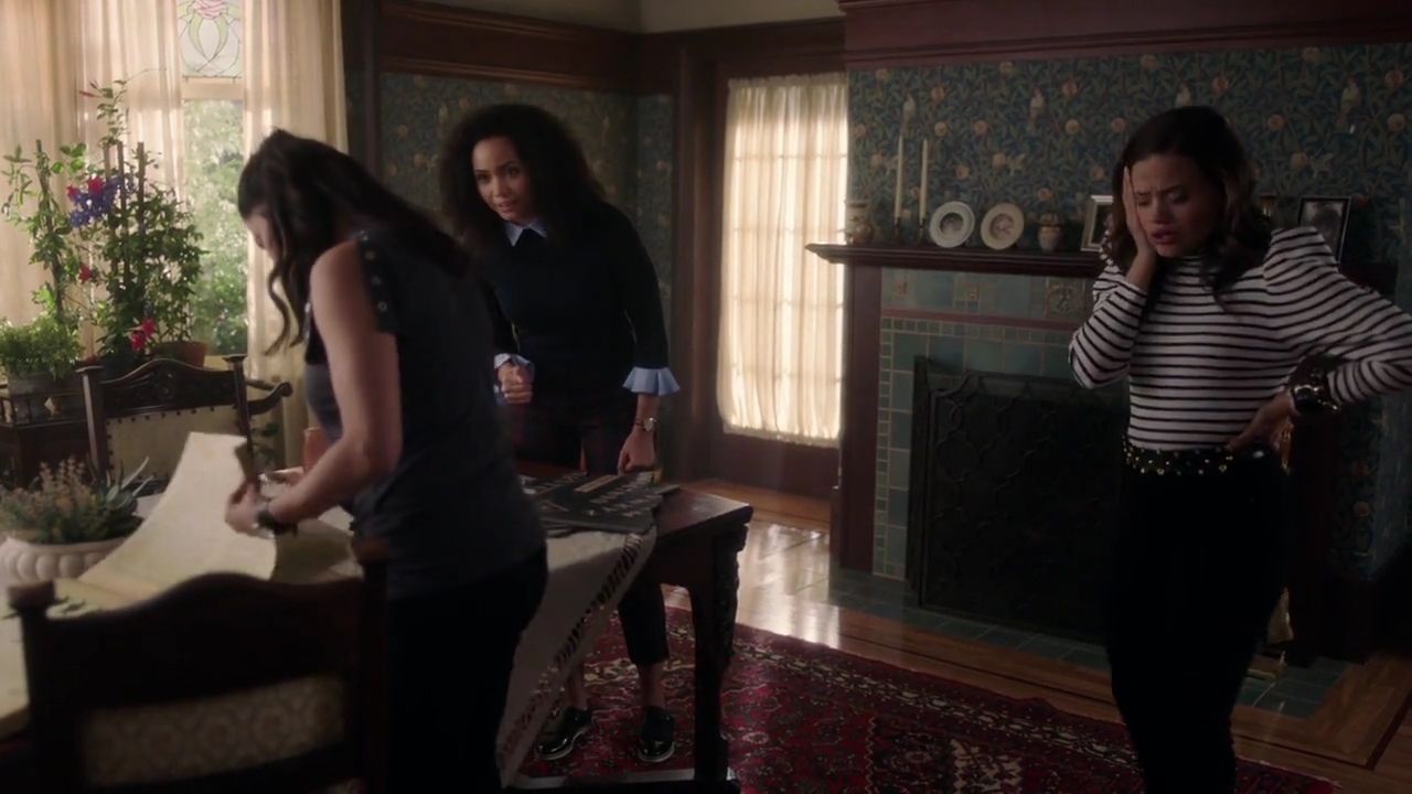 Charmed-Online-dot-nl_Charmed-1x02LetThisMotherOut00809.jpg Charmed-Online-dot-nl_Charmed-1x02LetThisMotherOut00809.jpg