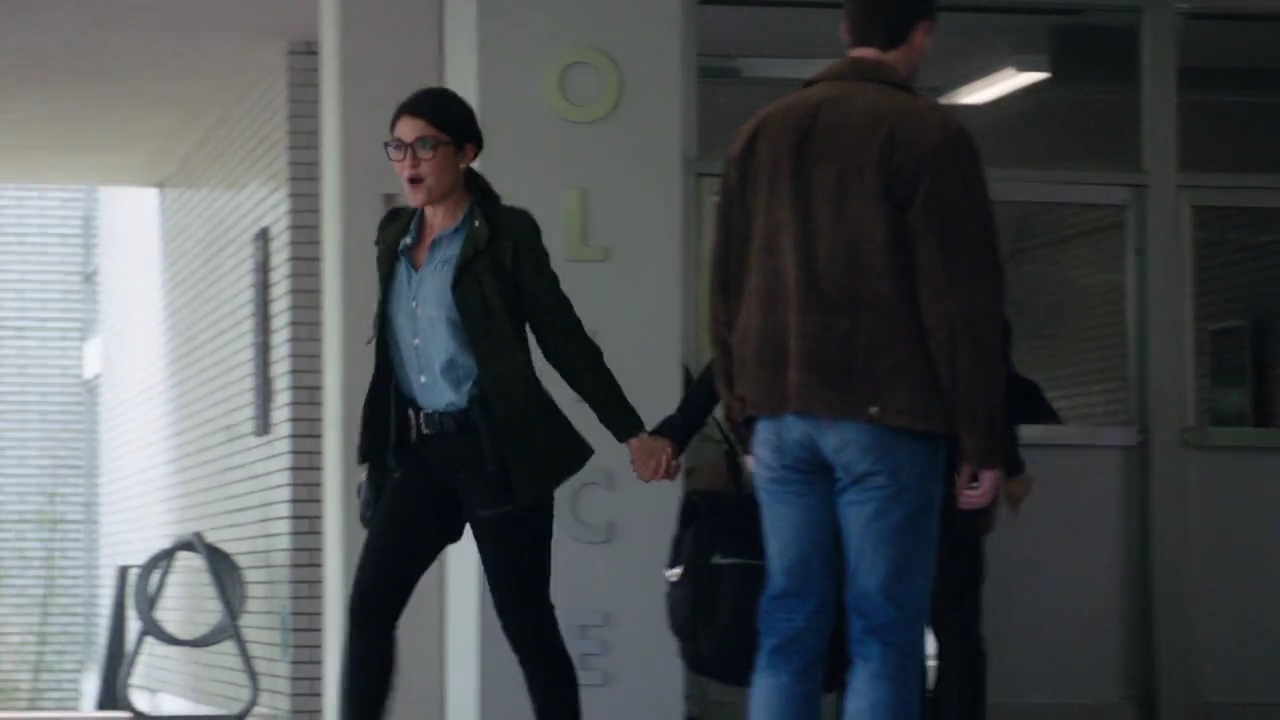 Charmed-Online-dot-nl_Charmed-1x02LetThisMotherOut01096.jpg