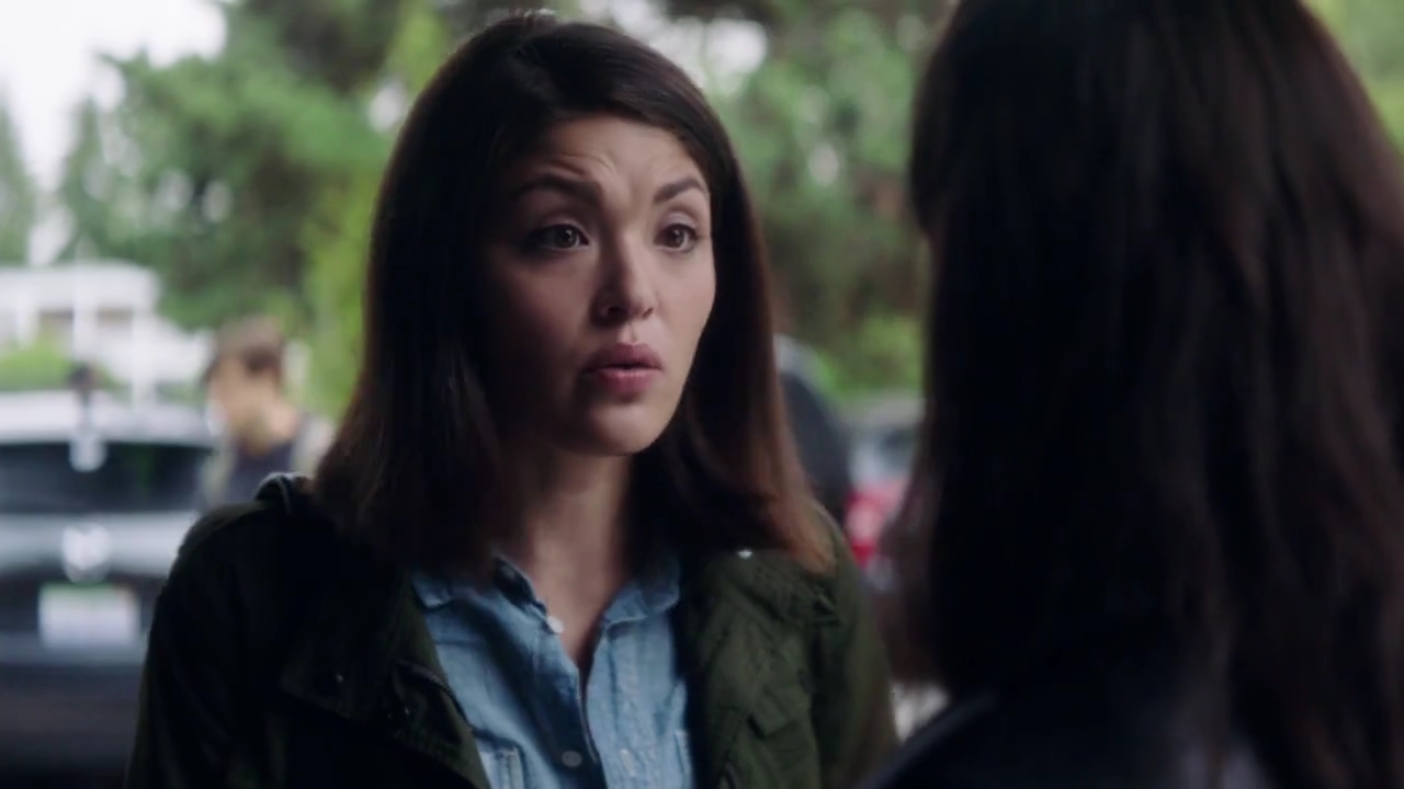 Charmed-Online-dot-nl_Charmed-1x02LetThisMotherOut01116.jpg