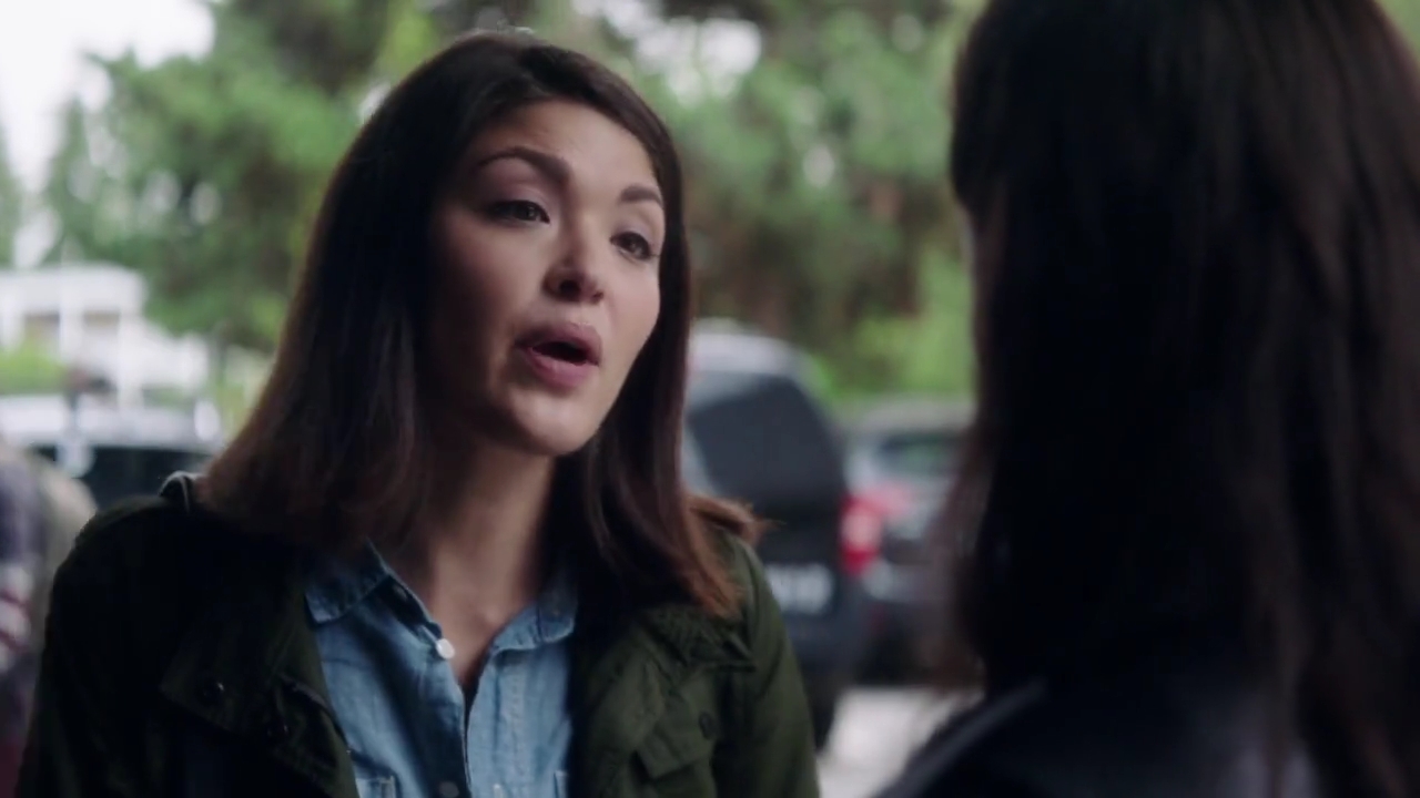 Charmed-Online-dot-nl_Charmed-1x02LetThisMotherOut01117.jpg