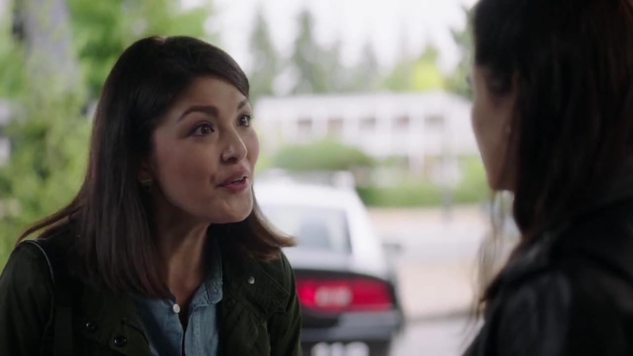 Charmed-Online-dot-nl_Charmed-1x02LetThisMotherOut01131.jpg