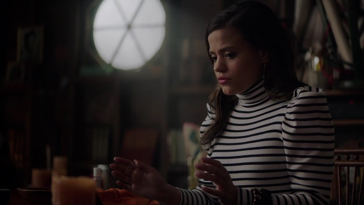 Charmed-Online-dot-nl_Charmed-1x02LetThisMotherOut01147.jpg