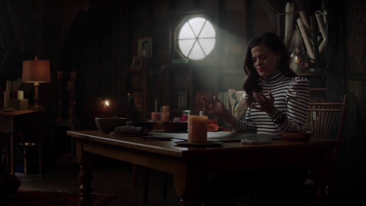 Charmed-Online-dot-nl_Charmed-1x02LetThisMotherOut01151.jpg