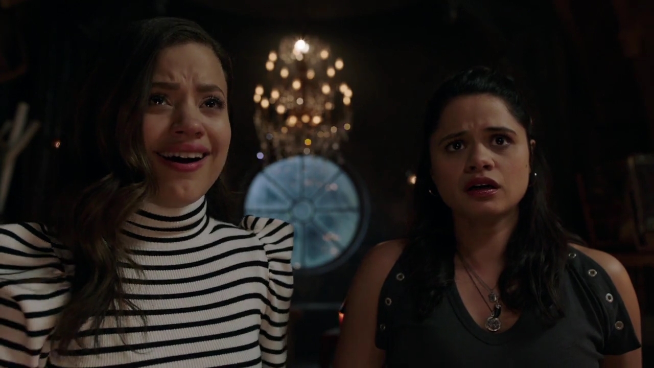 Charmed-Online-dot-nl_Charmed-1x02LetThisMotherOut01263.jpg
