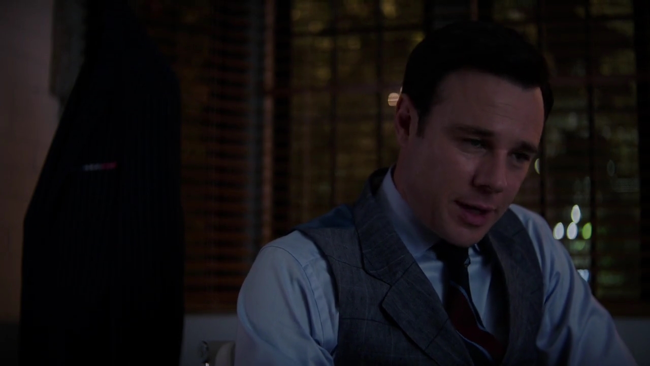 Charmed-Online-dot-nl_Charmed-1x02LetThisMotherOut01321.jpg