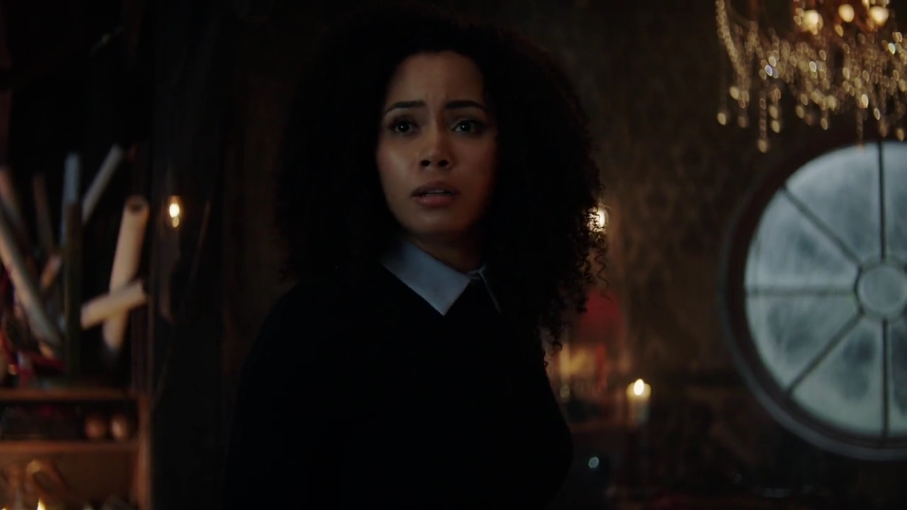 Charmed-Online-dot-nl_Charmed-1x02LetThisMotherOut01365.jpg