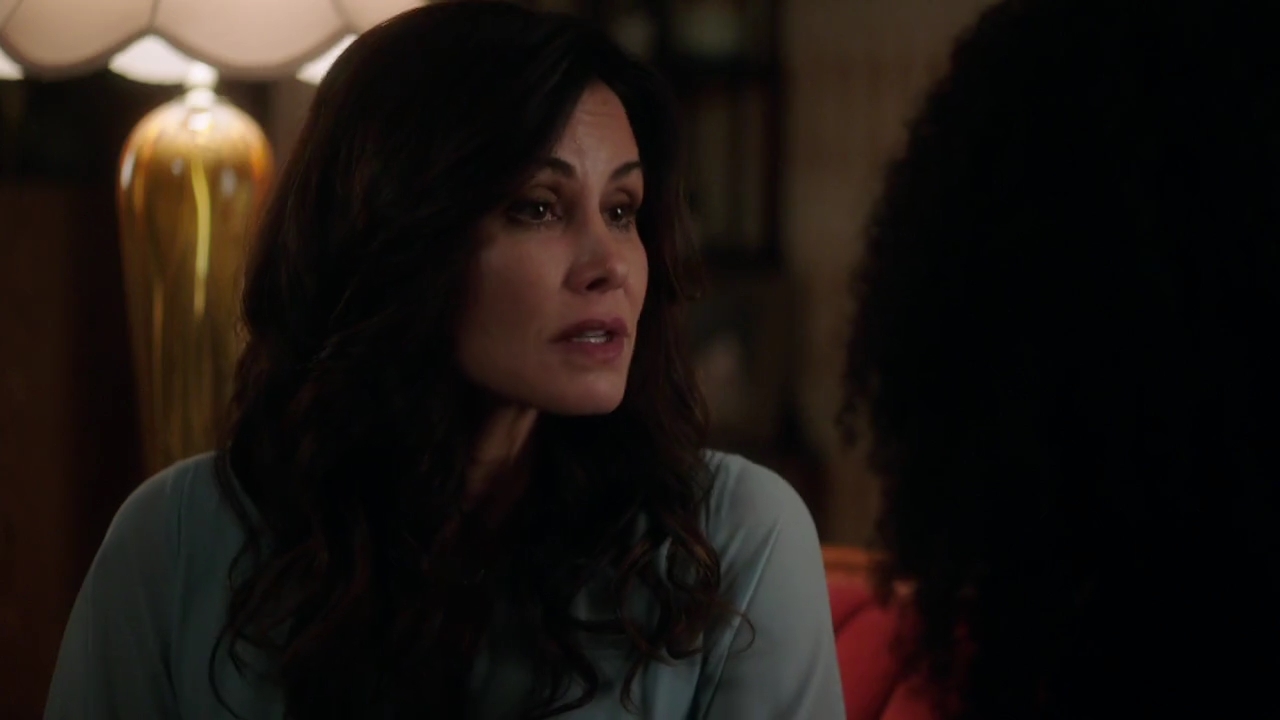 Charmed-Online-dot-nl_Charmed-1x02LetThisMotherOut01393.jpg