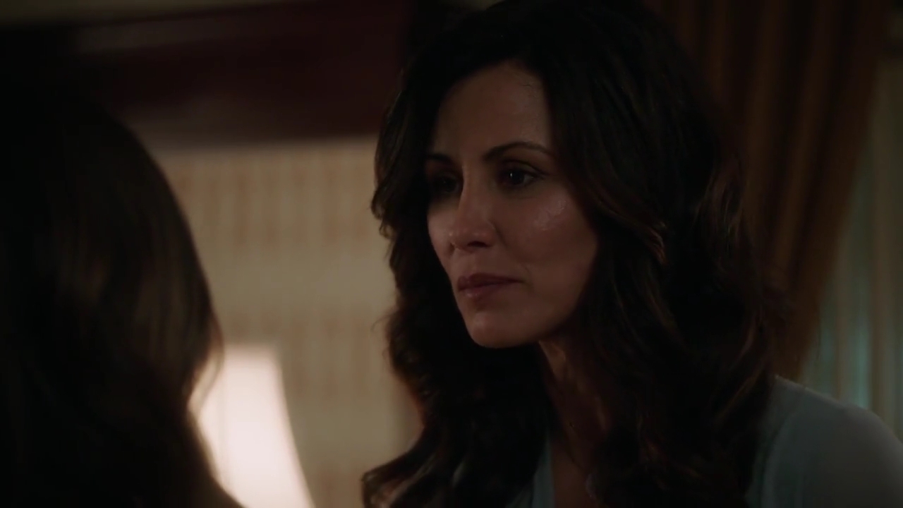 Charmed-Online-dot-nl_Charmed-1x02LetThisMotherOut01444.jpg Charmed-Online-dot-nl_Charmed-1x02LetThisMotherOut01444.jpg