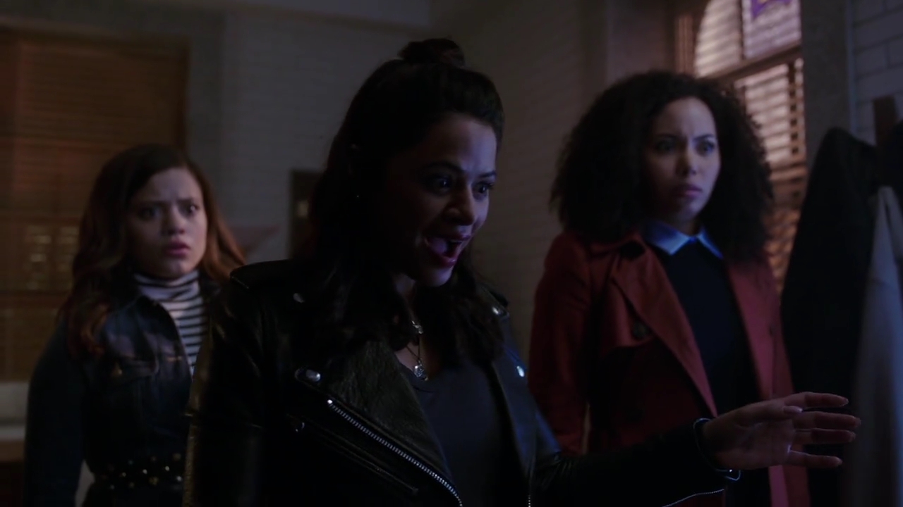 Charmed-Online-dot-nl_Charmed-1x02LetThisMotherOut01495.jpg Charmed-Online-dot-nl_Charmed-1x02LetThisMotherOut01495.jpg