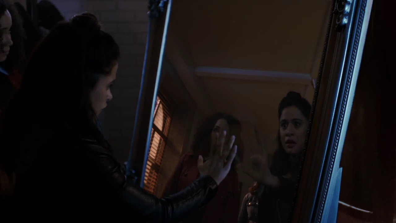 Charmed-Online-dot-nl_Charmed-1x02LetThisMotherOut01502.jpg Charmed-Online-dot-nl_Charmed-1x02LetThisMotherOut01502.jpg