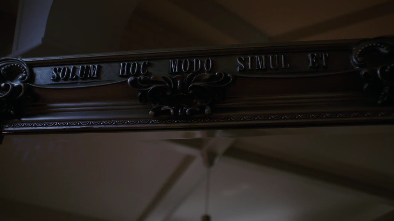 Charmed-Online-dot-nl_Charmed-1x02LetThisMotherOut01512.jpg