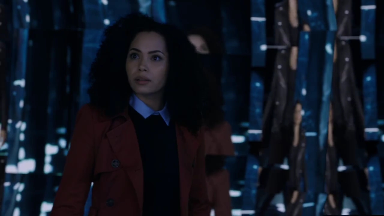 Charmed-Online-dot-nl_Charmed-1x02LetThisMotherOut01557.jpg