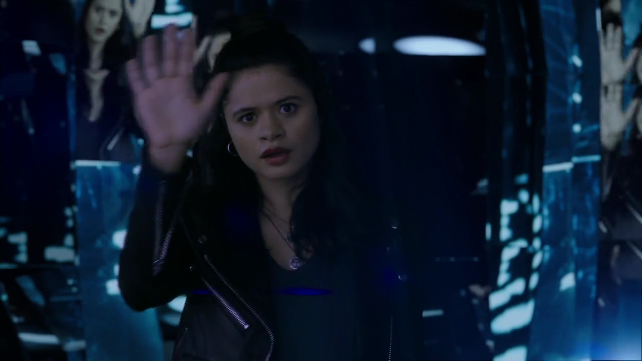 Charmed-Online-dot-nl_Charmed-1x02LetThisMotherOut01564.jpg