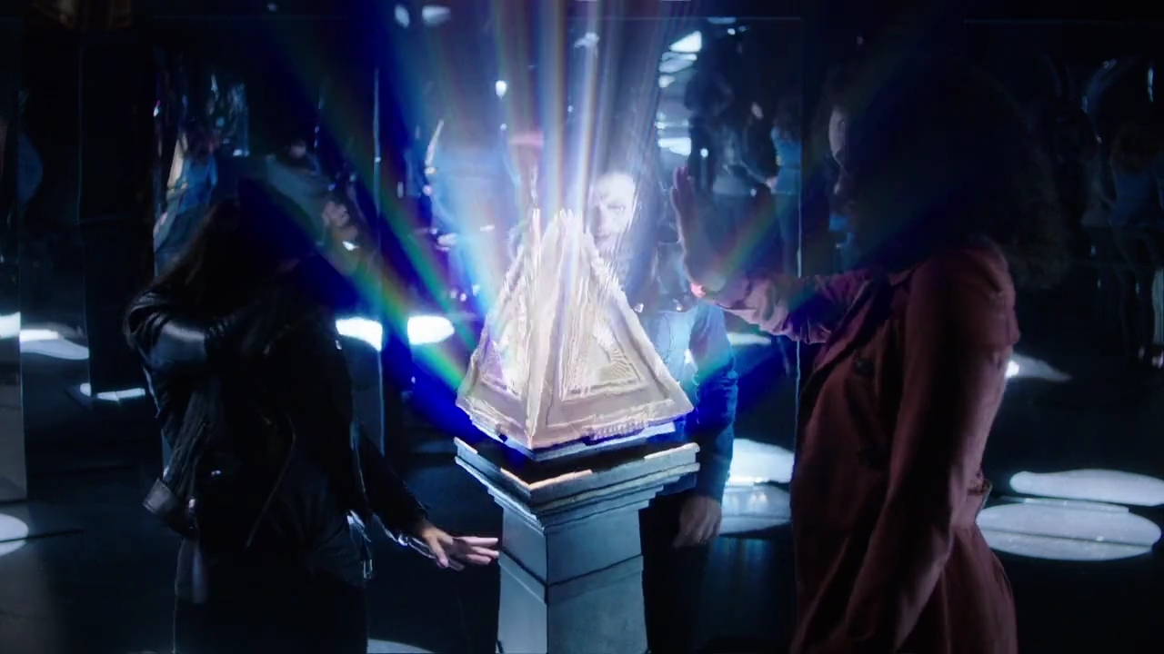 Charmed-Online-dot-nl_Charmed-1x02LetThisMotherOut01618.jpg Charmed-Online-dot-nl_Charmed-1x02LetThisMotherOut01618.jpg