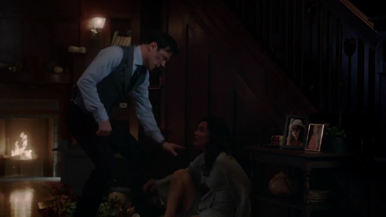 Charmed-Online-dot-nl_Charmed-1x02LetThisMotherOut01679.jpg Charmed-Online-dot-nl_Charmed-1x02LetThisMotherOut01679.jpg