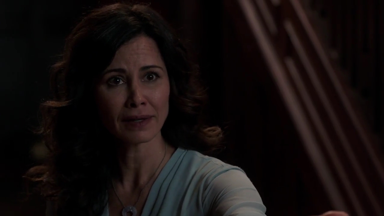 Charmed-Online-dot-nl_Charmed-1x02LetThisMotherOut01715.jpg