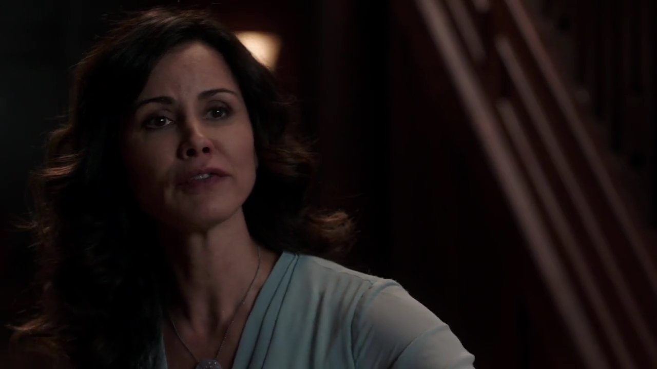 Charmed-Online-dot-nl_Charmed-1x02LetThisMotherOut01720.jpg