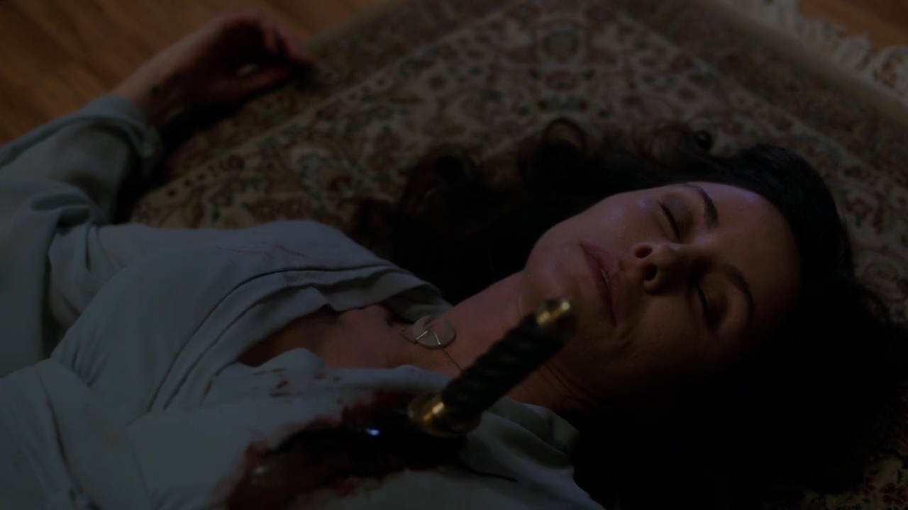 Charmed-Online-dot-nl_Charmed-1x02LetThisMotherOut01773.jpg
