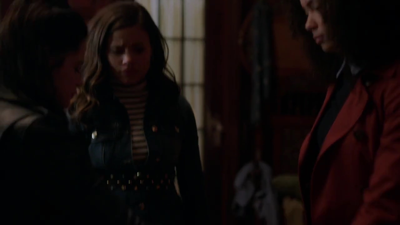 Charmed-Online-dot-nl_Charmed-1x02LetThisMotherOut01845.jpg Charmed-Online-dot-nl_Charmed-1x02LetThisMotherOut01845.jpg