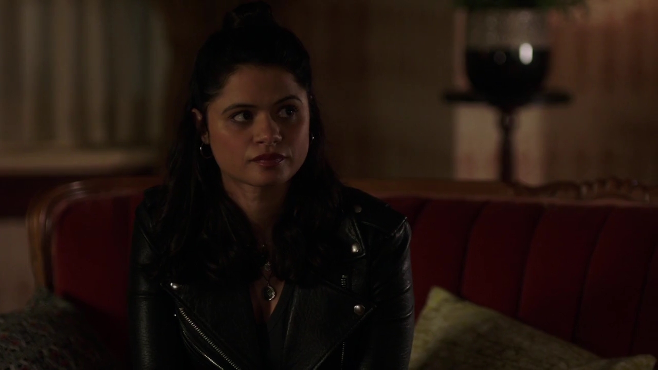 Charmed-Online-dot-nl_Charmed-1x02LetThisMotherOut02039.jpg Charmed-Online-dot-nl_Charmed-1x02LetThisMotherOut02039.jpg