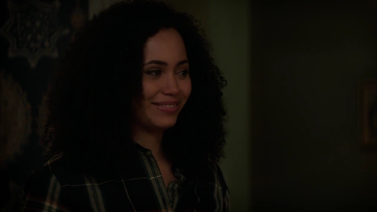 Charmed-Online-dot-nl_Charmed-1x02LetThisMotherOut02206.jpg