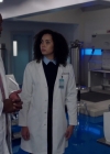 Charmed-Online-dot-nl_Charmed-1x02LetThisMotherOut00557.jpg