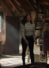 Charmed-Online-dot-nl_Charmed-1x02LetThisMotherOut00740.jpg