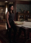 Charmed-Online-dot-nl_Charmed-1x02LetThisMotherOut00820.jpg