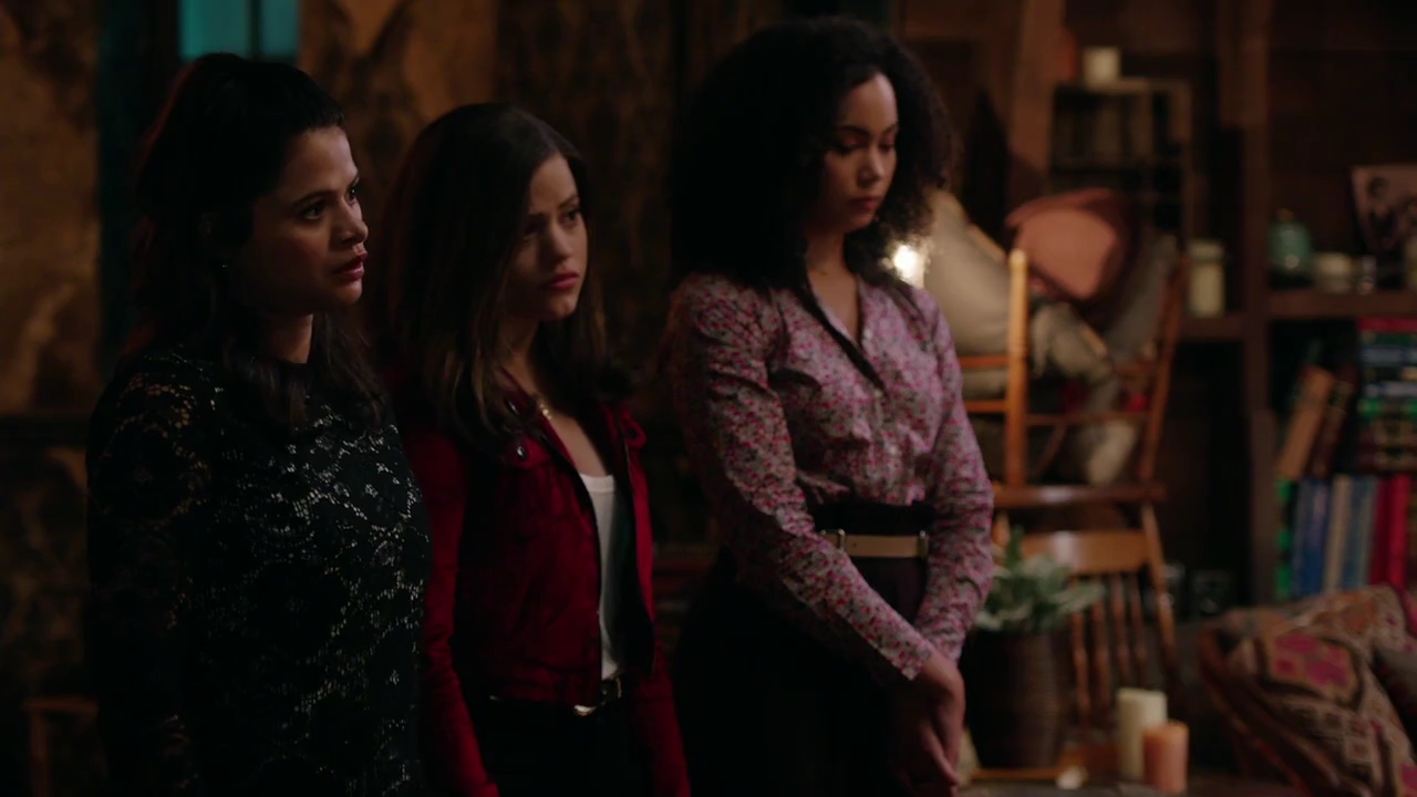 Charmed-Online-dot-nl_Charmed-1x03SweetTooth00091.jpg