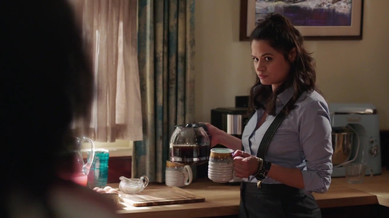 Charmed-Online-dot-nl_Charmed-1x03SweetTooth00346.jpg