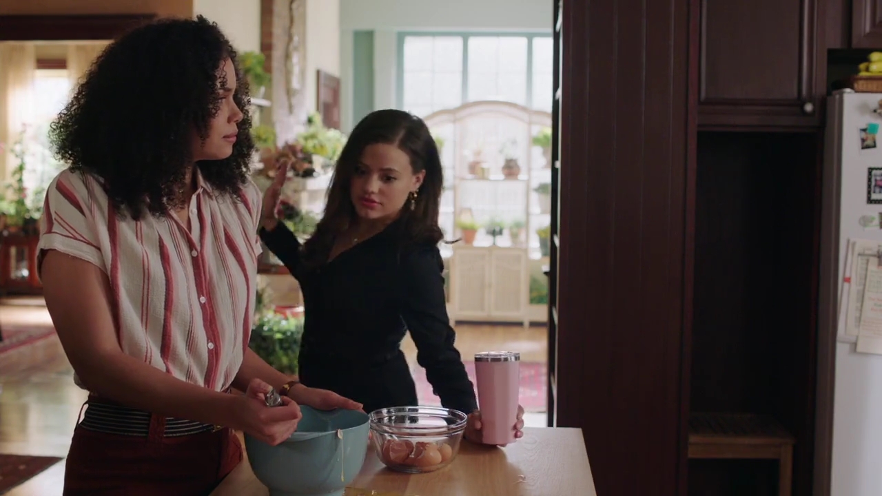 Charmed-Online-dot-nl_Charmed-1x03SweetTooth00430.jpg