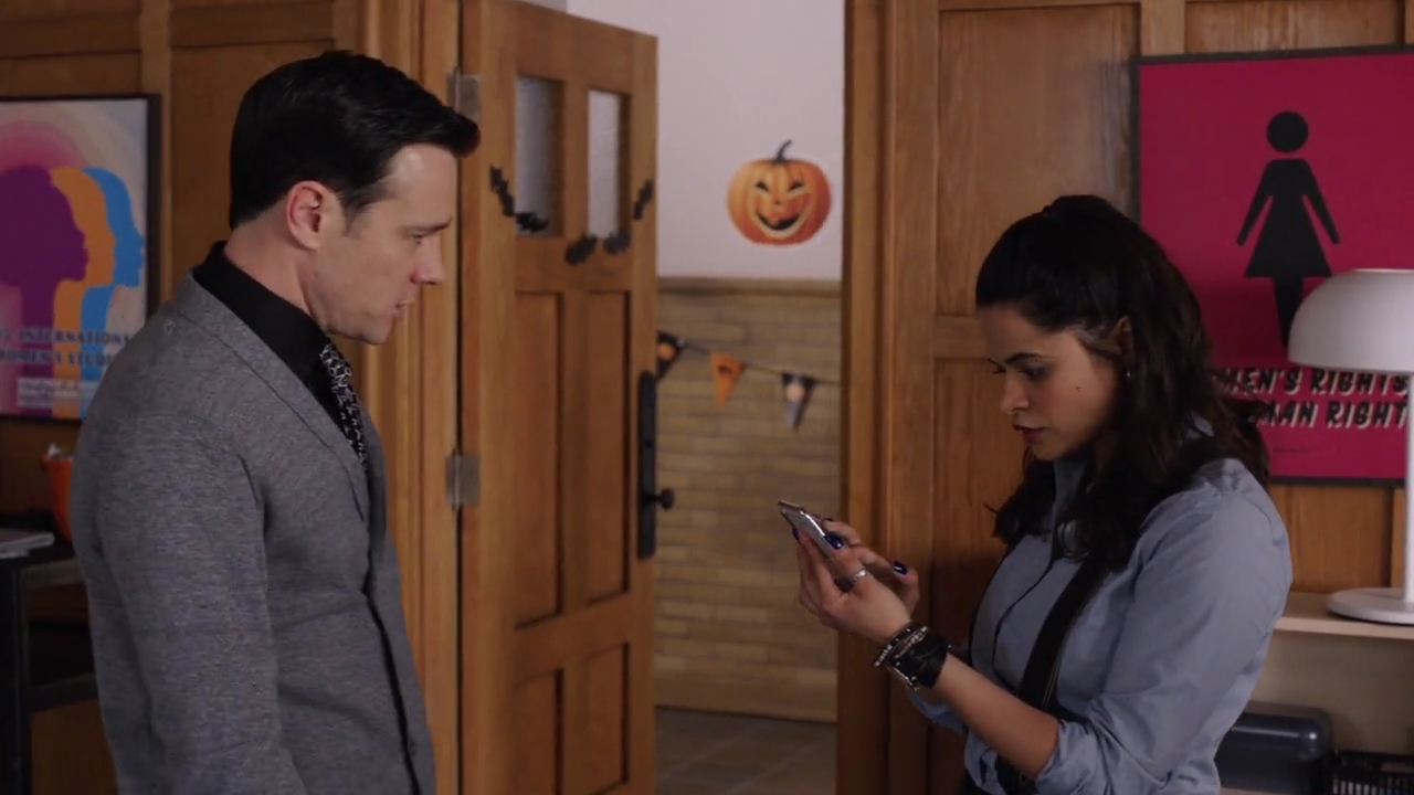 Charmed-Online-dot-nl_Charmed-1x03SweetTooth00608.jpg