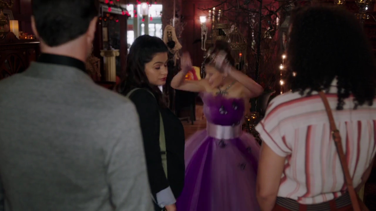 Charmed-Online-dot-nl_Charmed-1x03SweetTooth01186.jpg