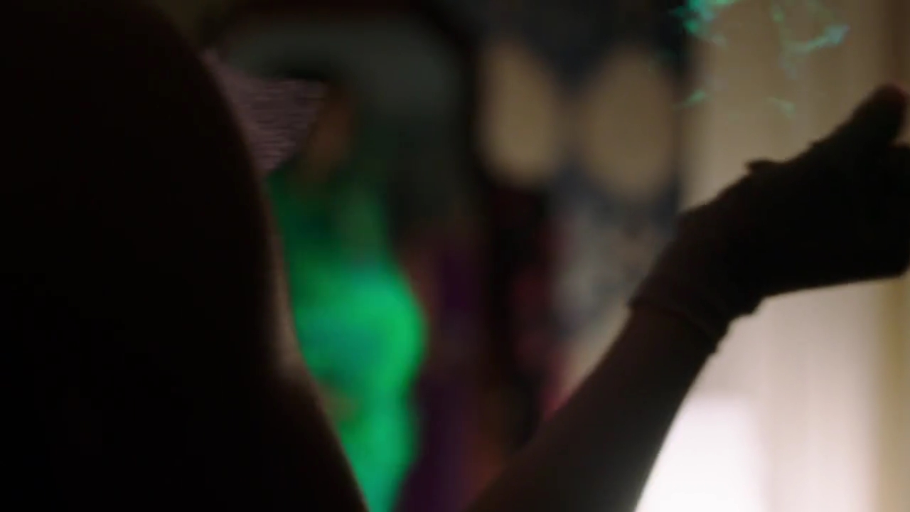 Charmed-Online-dot-nl_Charmed-1x03SweetTooth01457.jpg