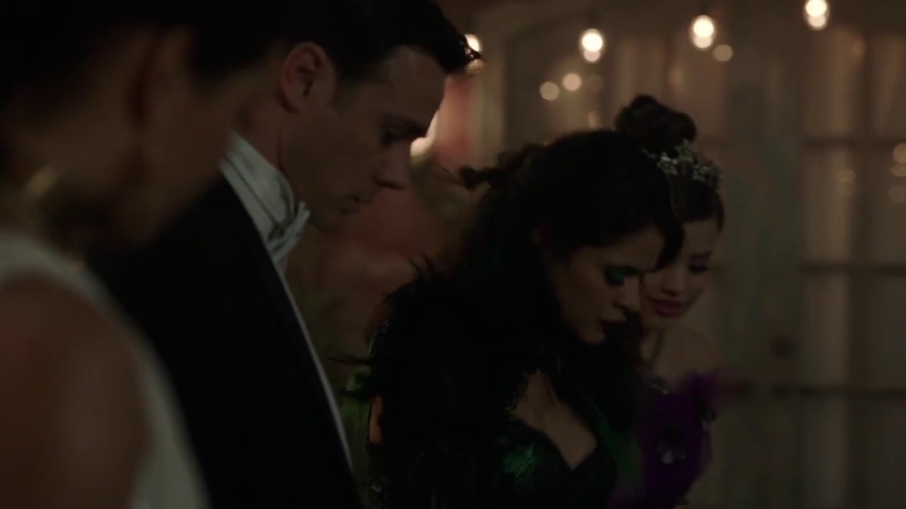 Charmed-Online-dot-nl_Charmed-1x03SweetTooth01825.jpg