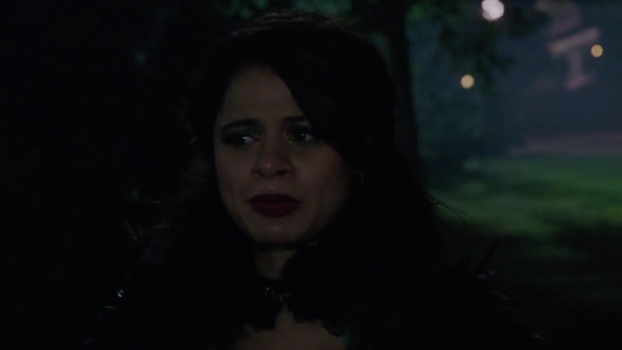 Charmed-Online-dot-nl_Charmed-1x03SweetTooth01912.jpg