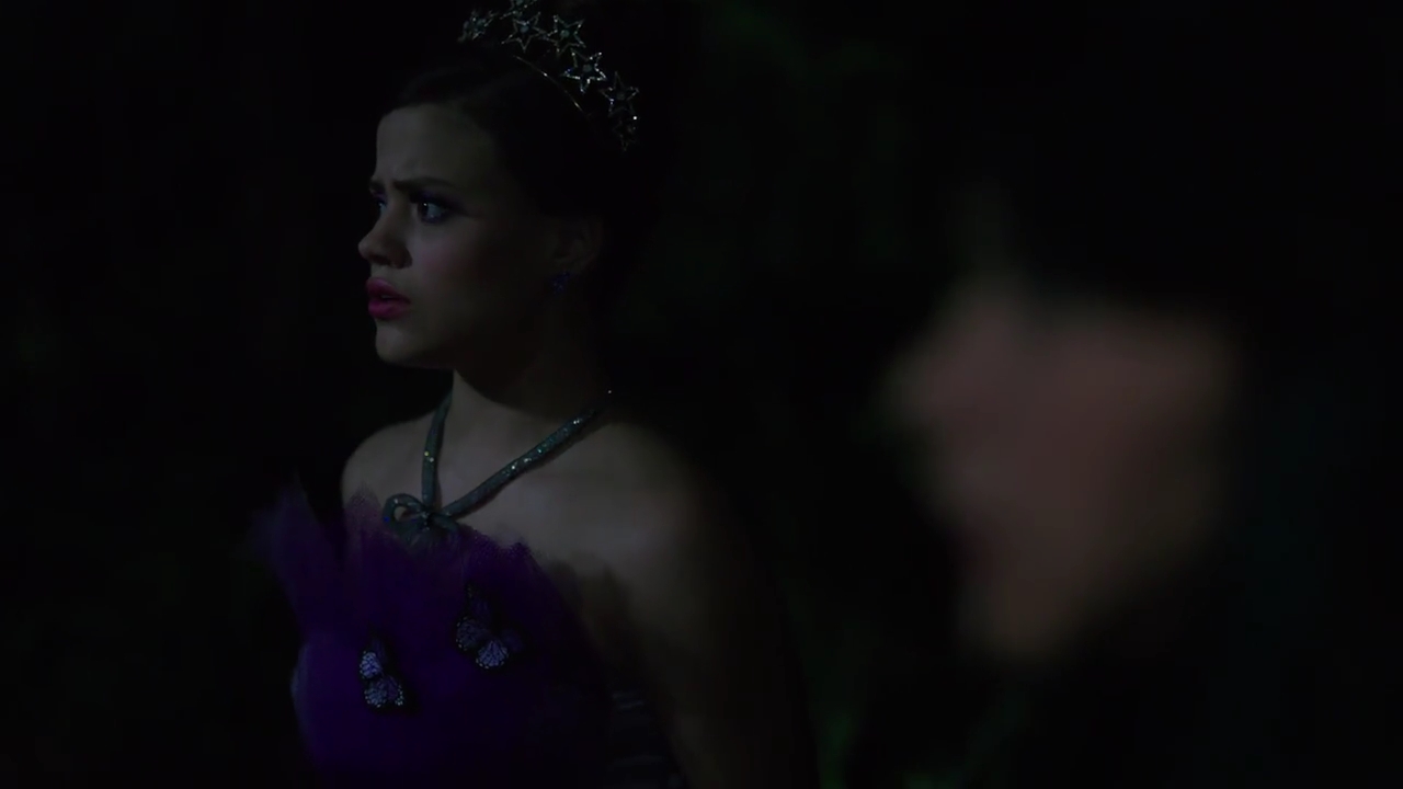 Charmed-Online-dot-nl_Charmed-1x03SweetTooth01971.jpg