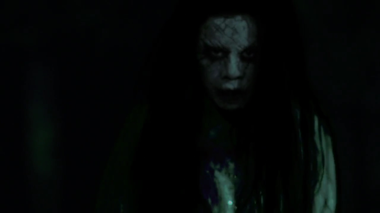 Charmed-Online-dot-nl_Charmed-1x03SweetTooth01980.jpg