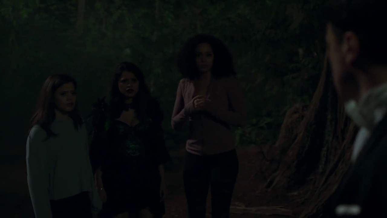 Charmed-Online-dot-nl_Charmed-1x03SweetTooth02143.jpg