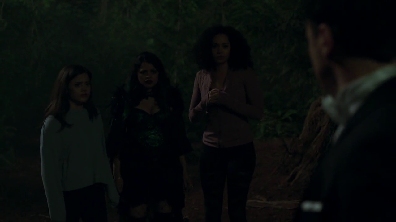 Charmed-Online-dot-nl_Charmed-1x03SweetTooth02144.jpg
