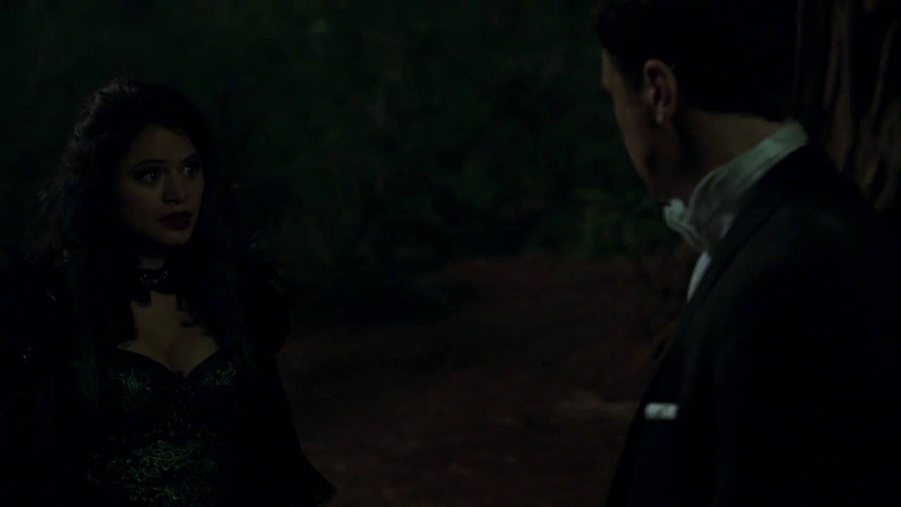 Charmed-Online-dot-nl_Charmed-1x03SweetTooth02155.jpg