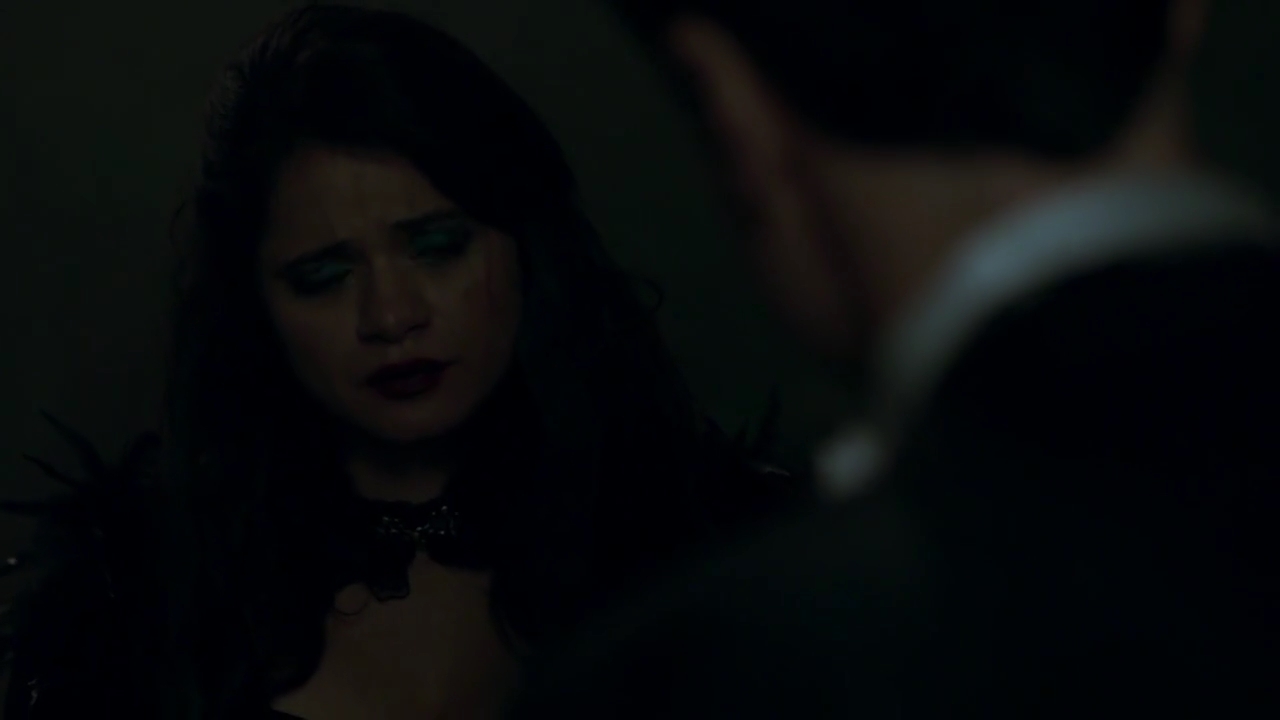 Charmed-Online-dot-nl_Charmed-1x03SweetTooth02225.jpg