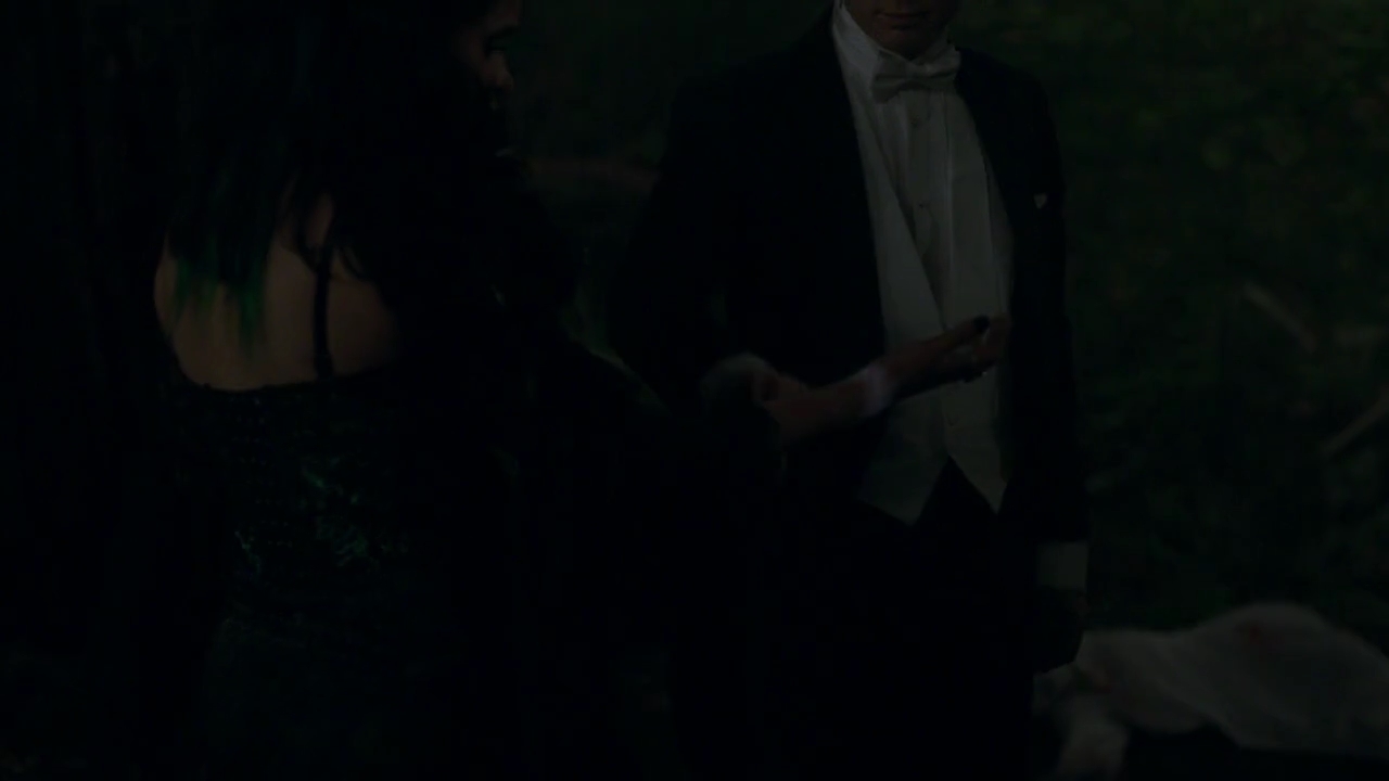 Charmed-Online-dot-nl_Charmed-1x03SweetTooth02270.jpg
